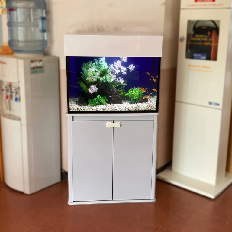 （加工済）LINE_ALBUM_大友中央保育園　水槽入れ替え_230417_1